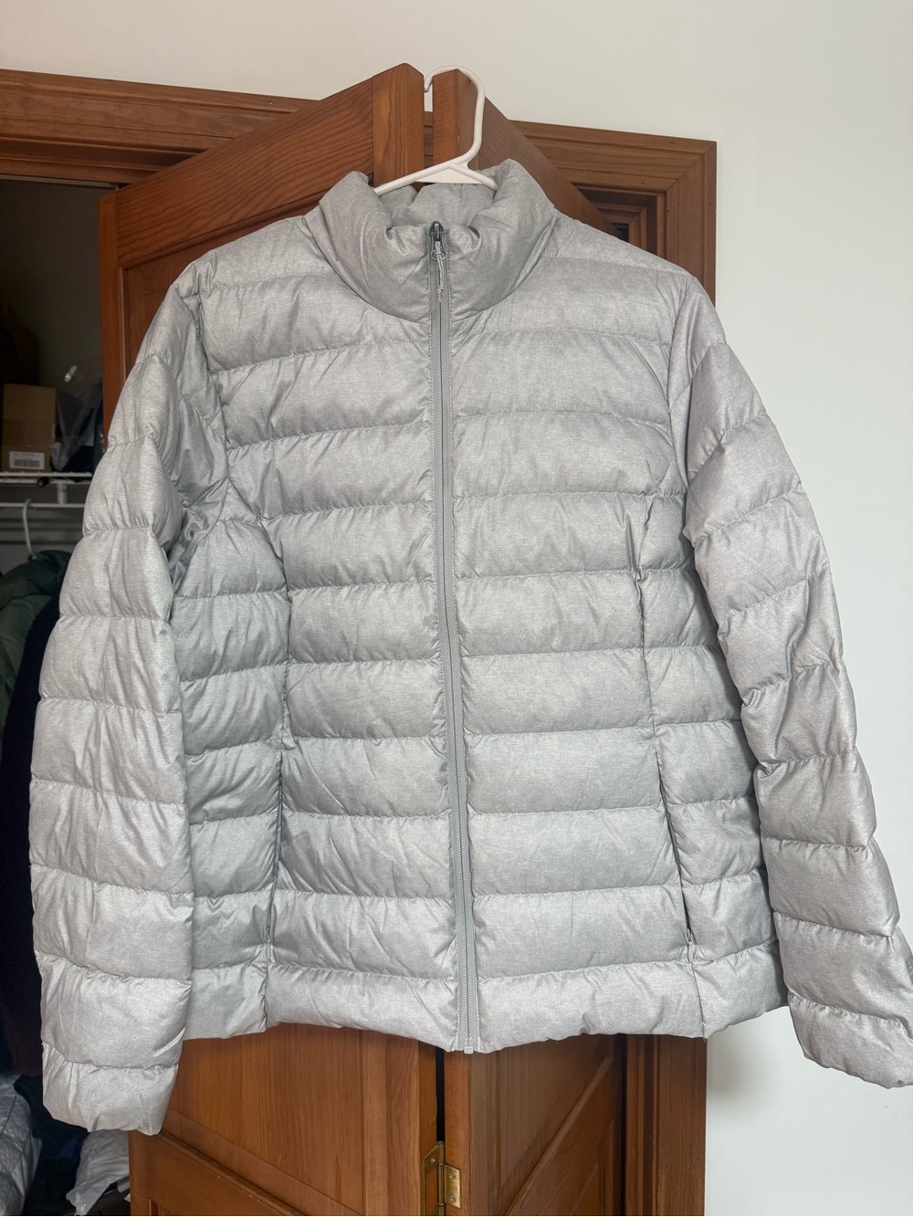 Eddie Bauer Women's Silver Quilted Puffer Jacket - Lightweight Everyday Warmth